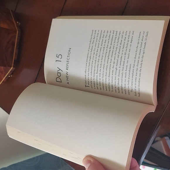 Gabrielle Bernstein, May Cause Miracles - Picture 5 of 6